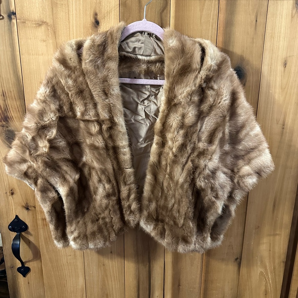 Vintage Tan Fur Women's shawl